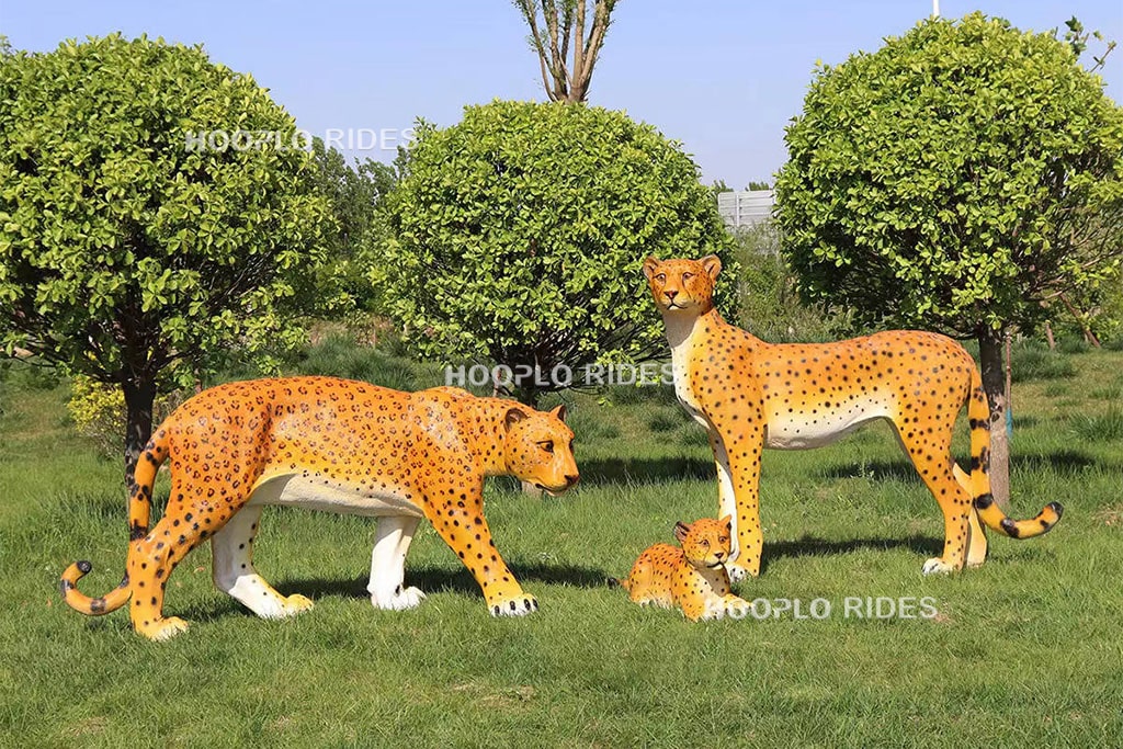 Fiberglass leopard family statues with two large leopards and one small leopard