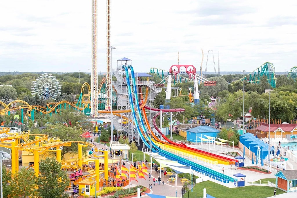 What is the World’s Largest Amusement Park