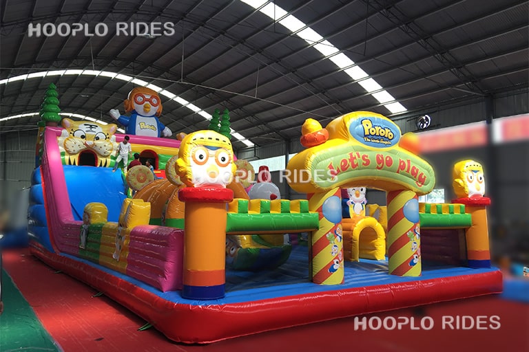 Crazy penguin inflatable castle designed as a fun inflatable playground for children