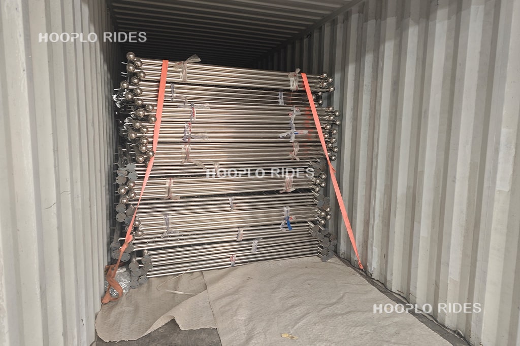 Packing process of safety railings surrounding the self-controlled airplane ride for secure transportation