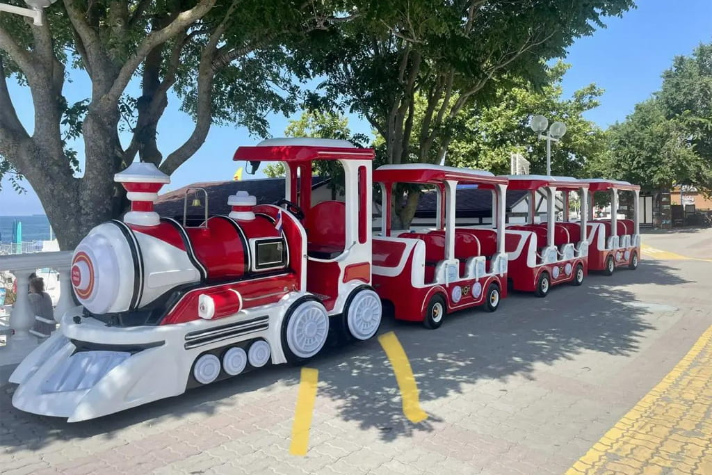 How Hooplo Rides Delivered a Trackless Train Spare Part to Russia in Just 4 Days